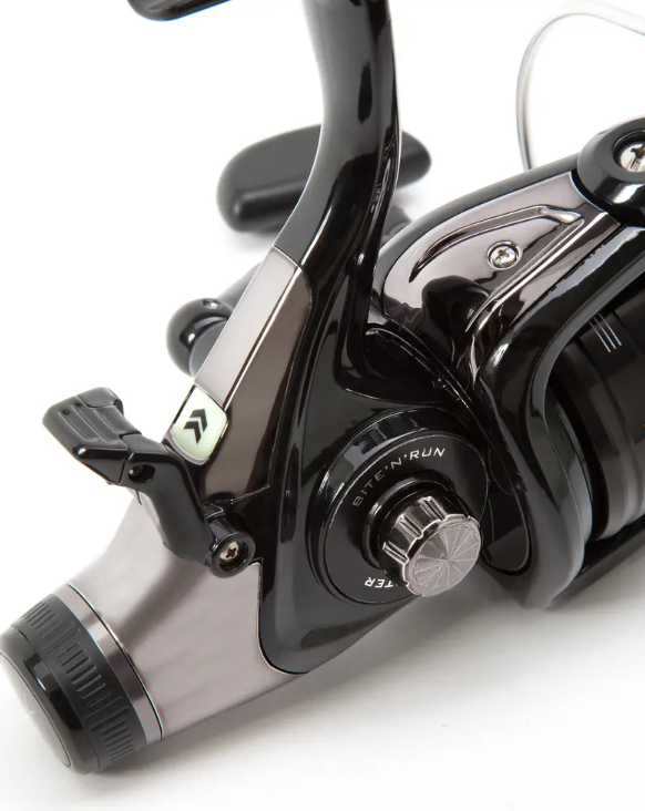 Daiwa BLACK WIDOW BR BWBE4500A_3.png